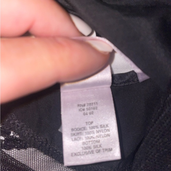 Victoria’s Secret silk black Cami tie at the front top size medium M - Picture 5 of 6